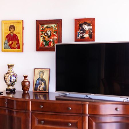 Spacious Apartment In City Centre Iasi Extérieur photo