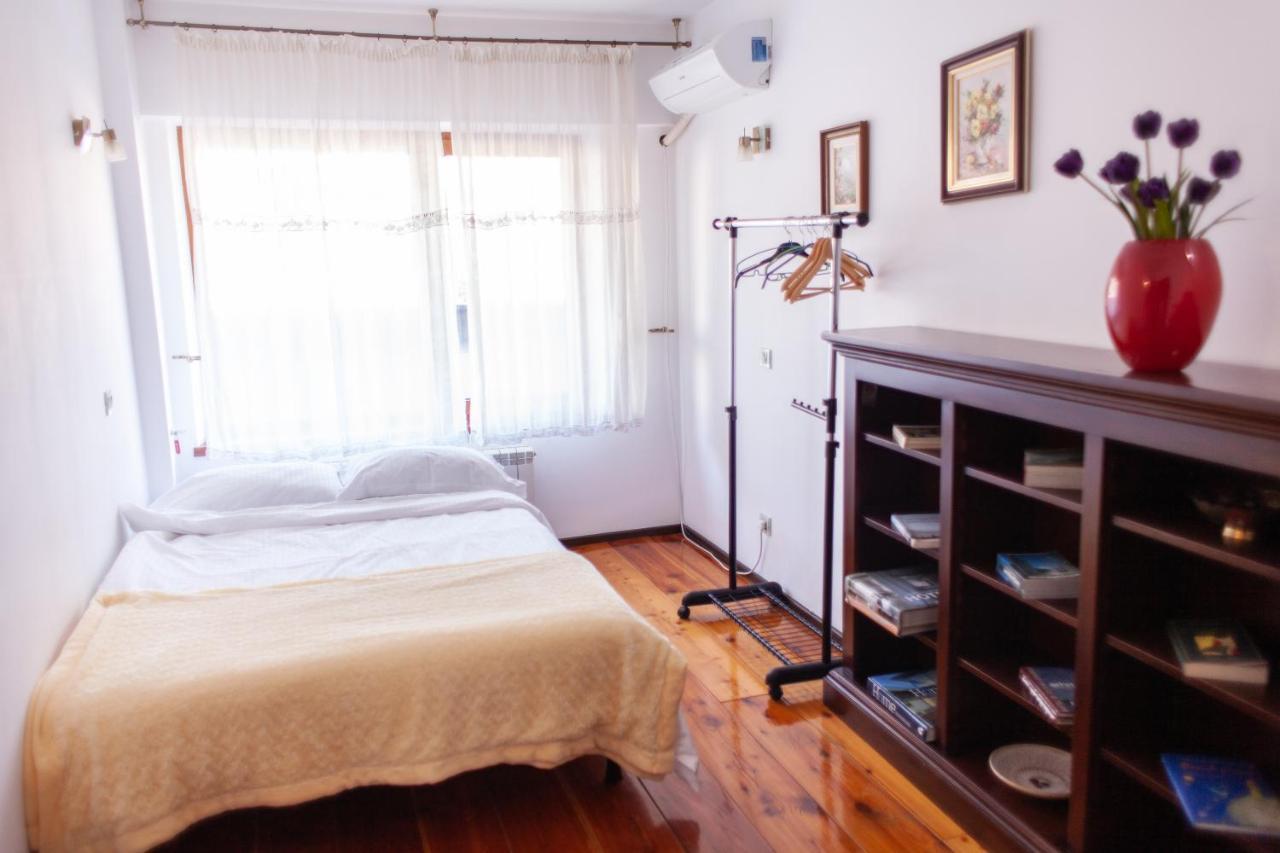 Spacious Apartment In City Centre Iasi Extérieur photo