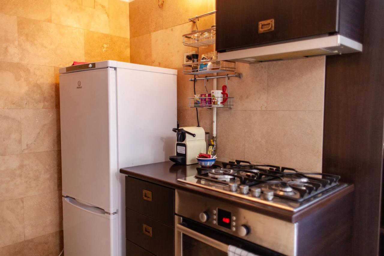 Spacious Apartment In City Centre Iasi Extérieur photo