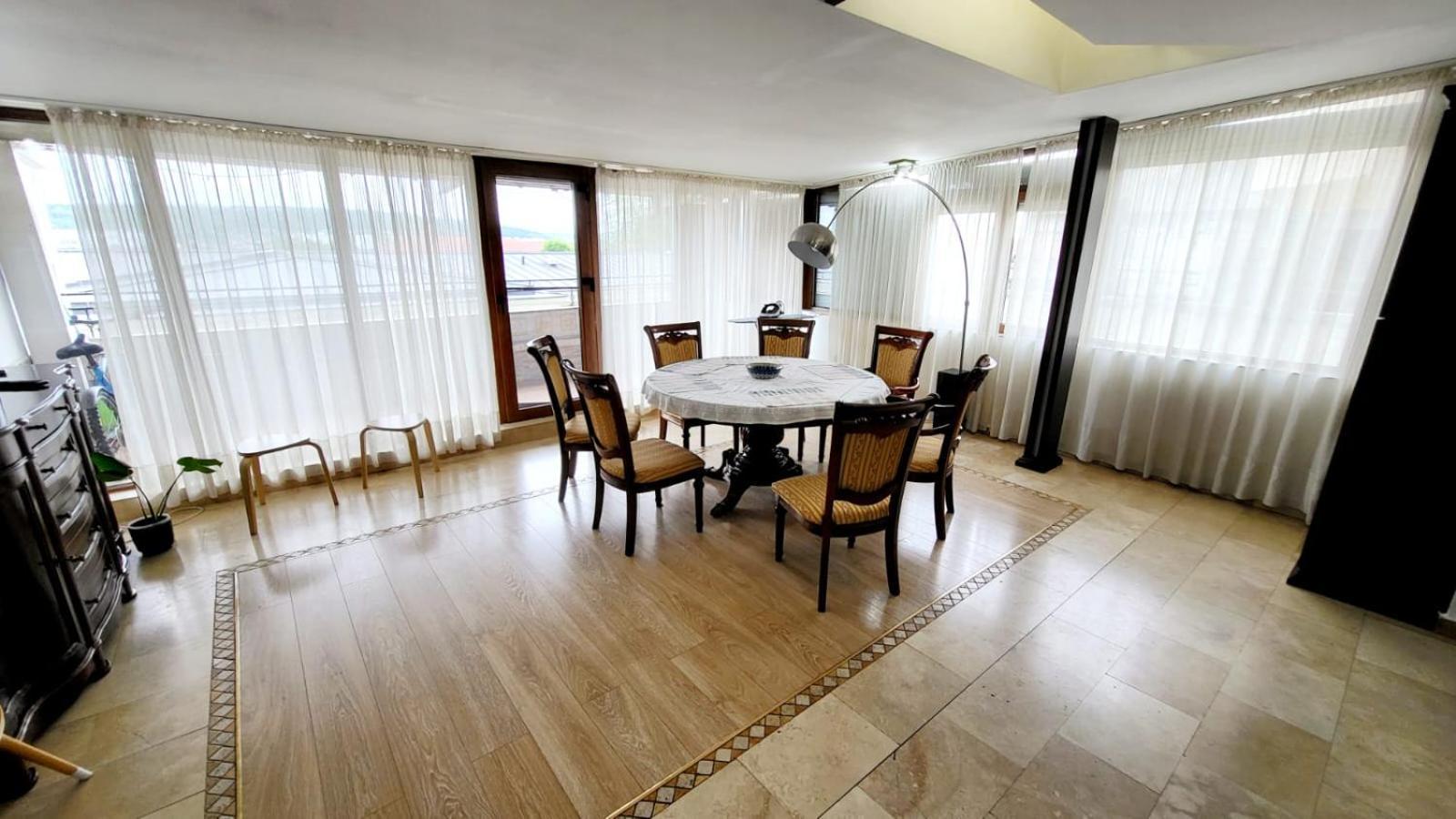 Spacious Apartment In City Centre Iasi Extérieur photo